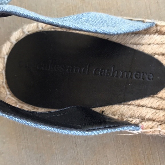Cupcakes & Cashmere Jamille Espadrille Sandals - Picture 6 of 12